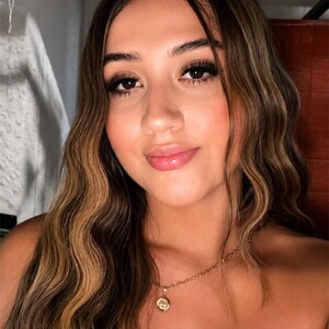 cute_desiree webcam livesex profile